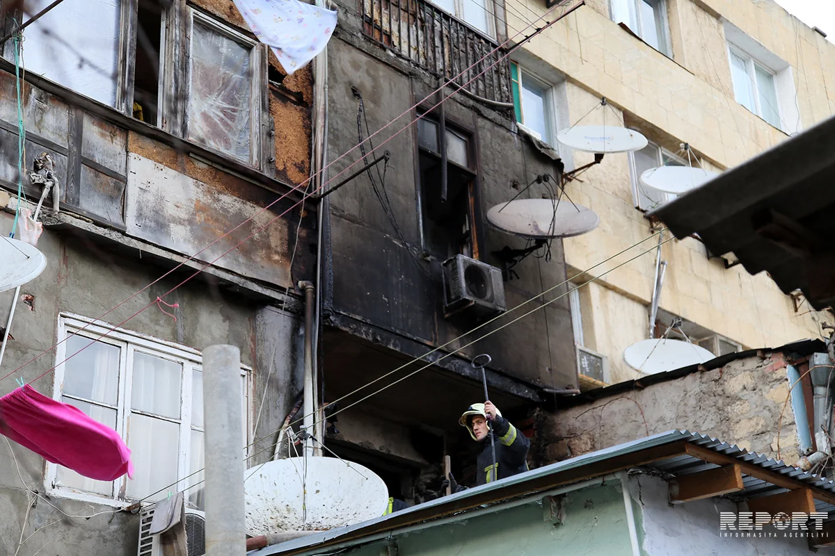 Bakıda yataqxanada baş verən yanğın söndürülüb - YENİLƏNİB - FOTO