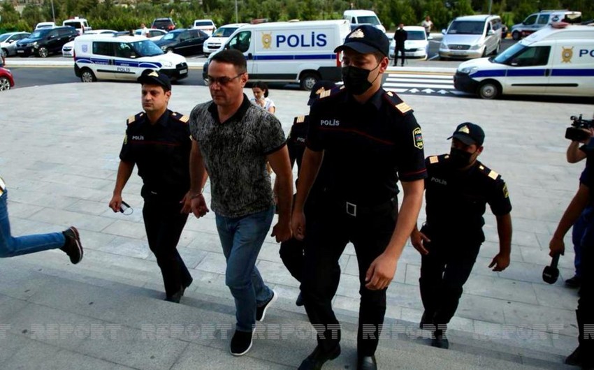 Eldəniz Səlimovun məhkəməsi keçirilir