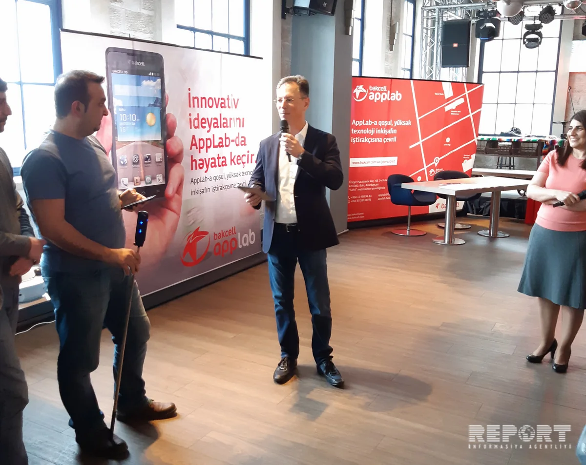 Компания Bakcell собрала вместе выпускников и новых участников AppLab