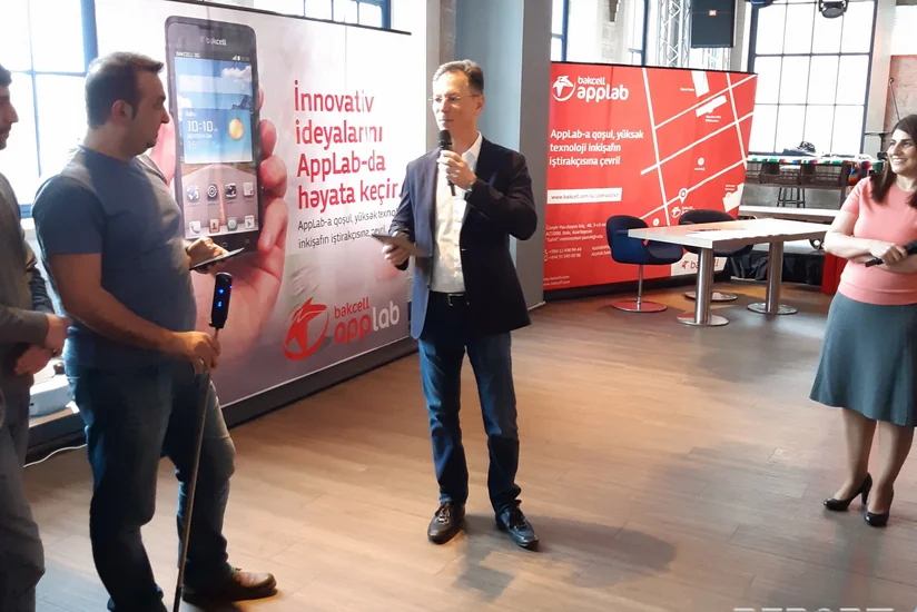 Bakcell şirkəti AppLab proqramının məzunları və yeni iştirakçıları ilə görüş keçirib