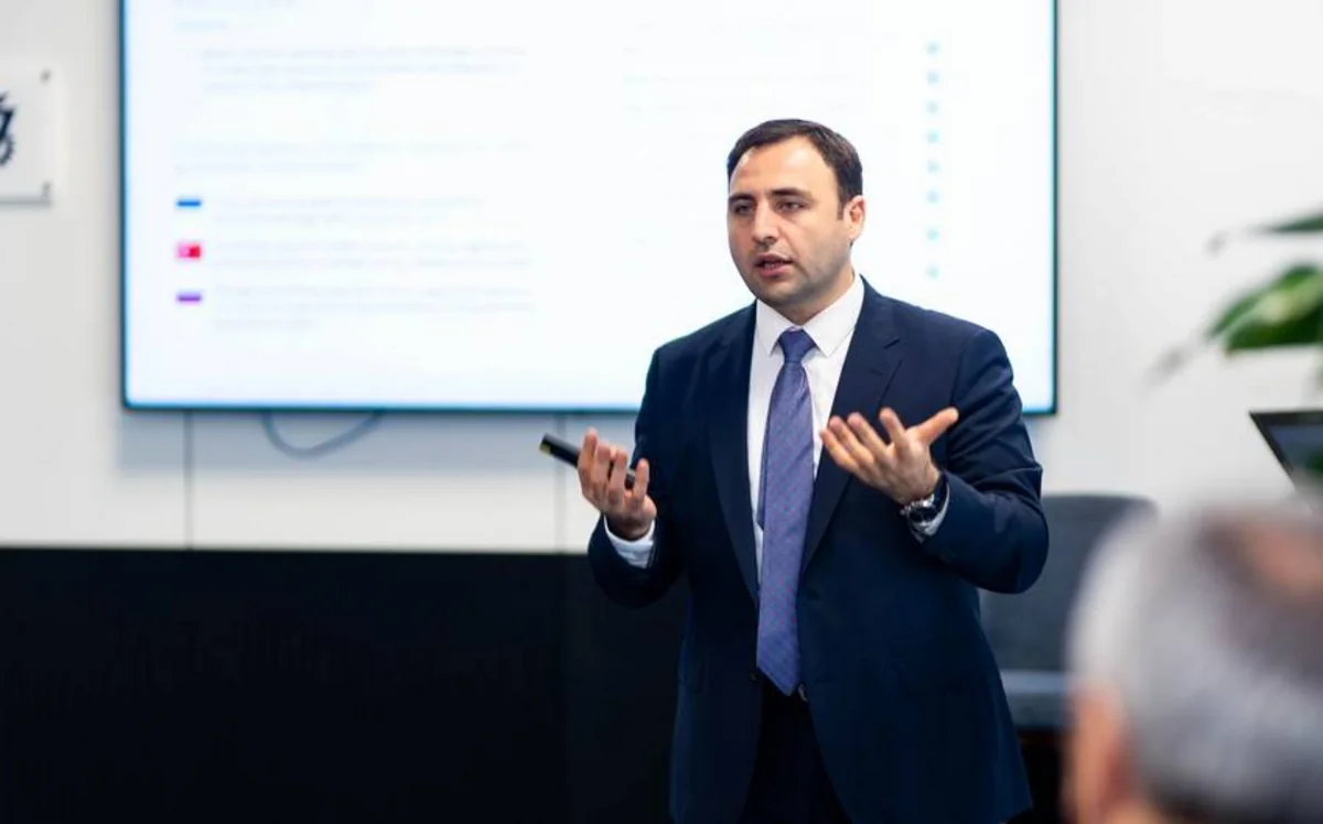 Rəşad Xalıqov: Azərbaycan əhalisinin 25 %-i minimal rəqəmsal biliklərə malikdir