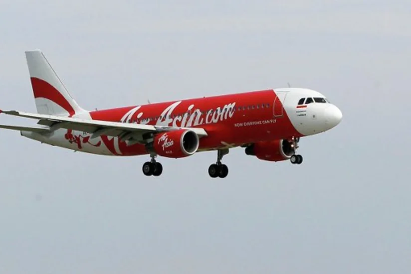 Минтранс Индонезии проверяет сведения о том, что самолет Air Asia сел