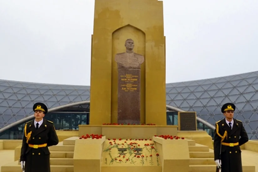 ​General-mayor Həzi Aslanovun xatirəsi yad edilib