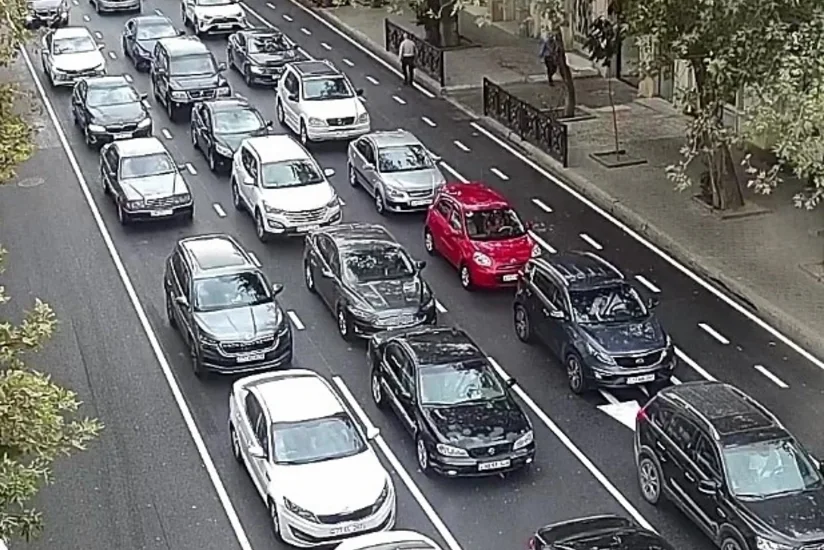 Bakının bir sıra yollarında tıxac müşahidə edilir