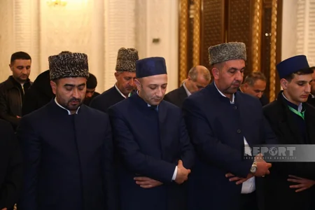 Azərbaycan Din Xadimləri Forumunun iştirakçıları vəhdət namazı qılıblar