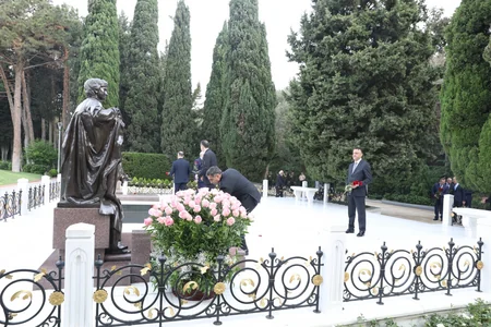Səhiyyə naziri: Bu gün ölkədə tibb işçilərinə yüksək dəyər verilir