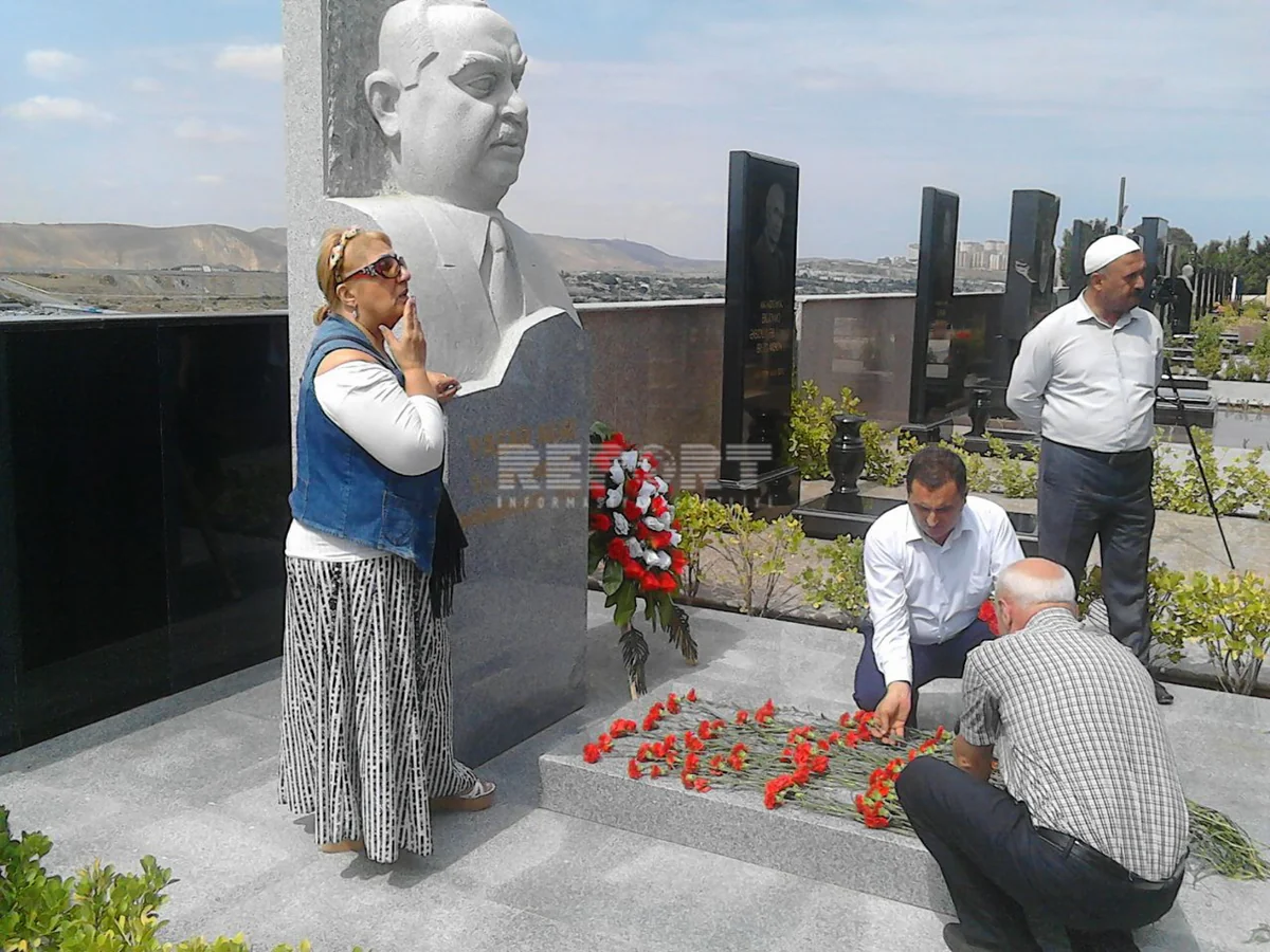 Yashar Nuri's grave visited