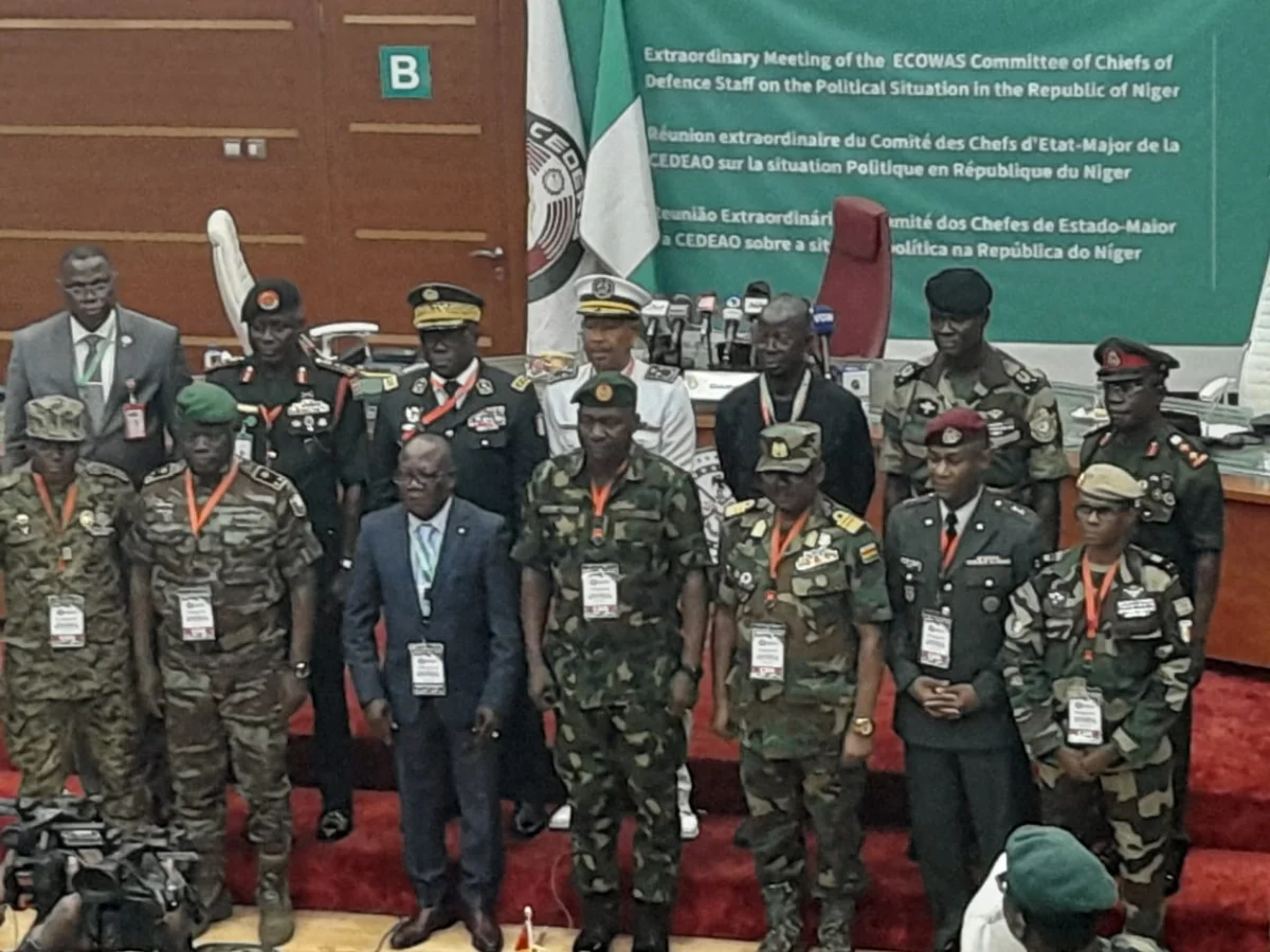 СМИ: Военные Нигерии готовятся к операции ECOWAS против мятежников в Нигере