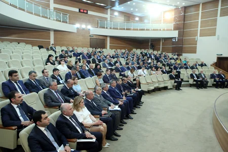 Səlim Müslümov DSMF-nin vəzifəli şəxslərini cəzalandırıb