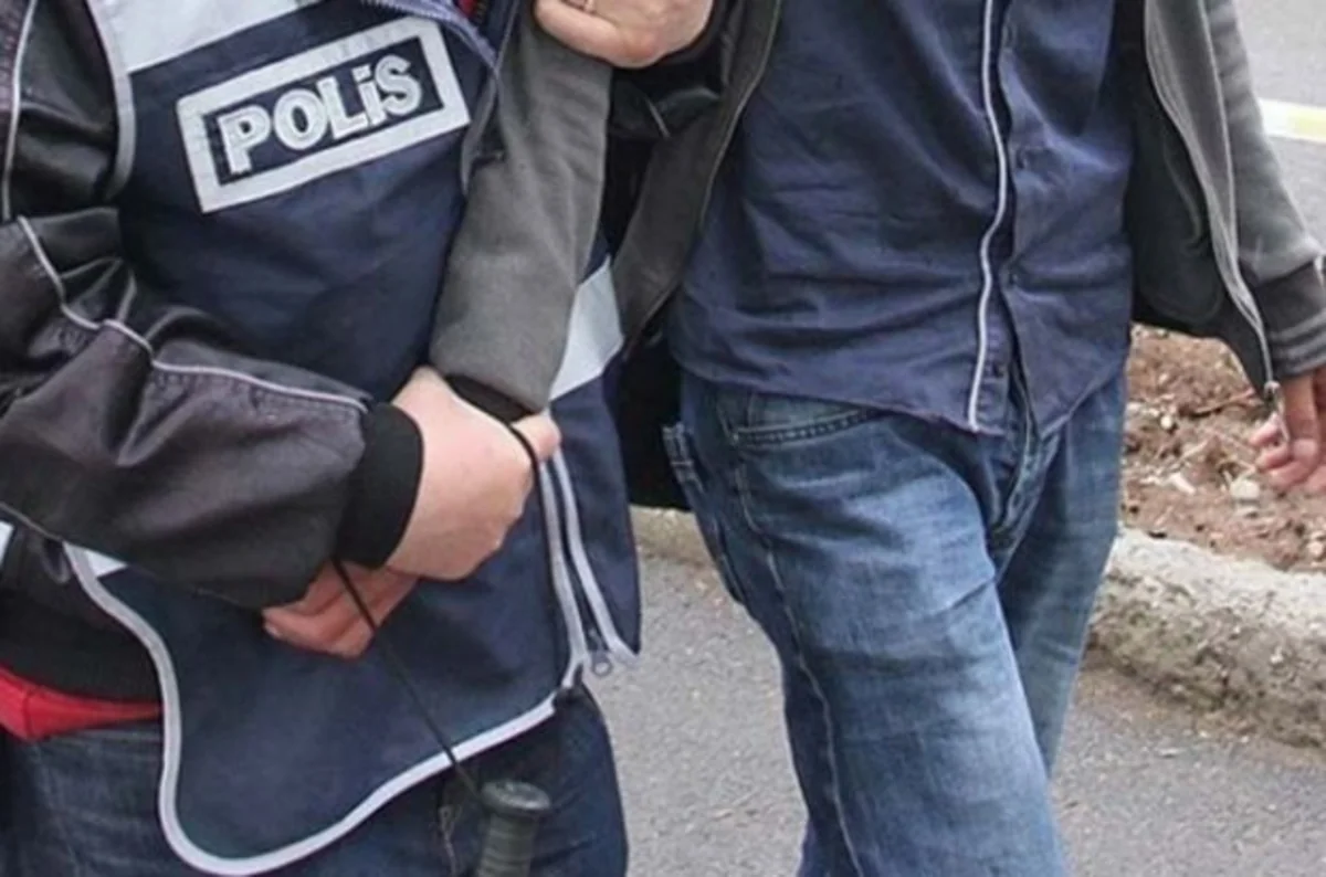 ​Türkiyədə FETÖ ilə əlaqə olan daha 22 polis əməkdaşı həbs olunub