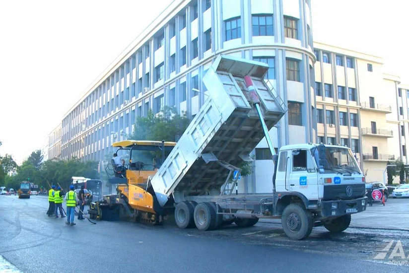 Bakının Dilarə Əliyeva küçəsinin bir hissəsi təmir edilib