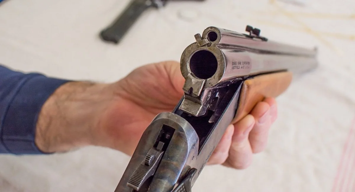 Ağdaş sakinindən odlu silah götürüldü