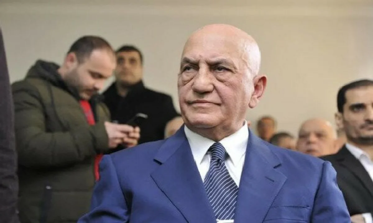 Deputat: Əli İnsanov xəyanətkardır