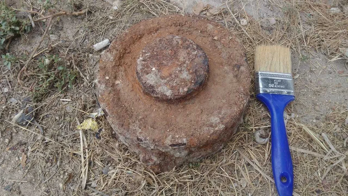 Mərdəkanda hərbi təyinatı olmayan metal əşya aşkar olunub