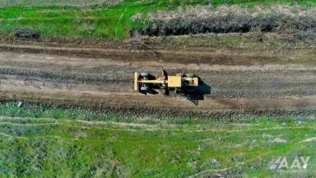 Ağsuda 12 yaşayış məntəqəsini birləşdirən avtomobil yolu yenidən qurulur