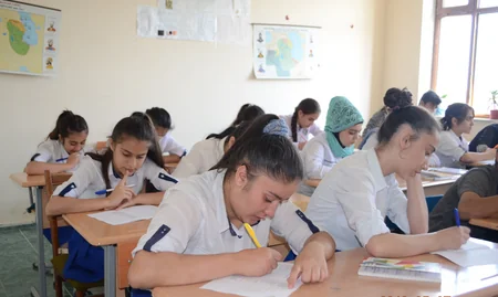 Məcburi köçkün yeniyetmələrin sosial-psixoloji uyğunlaşması qiymətləndirilib