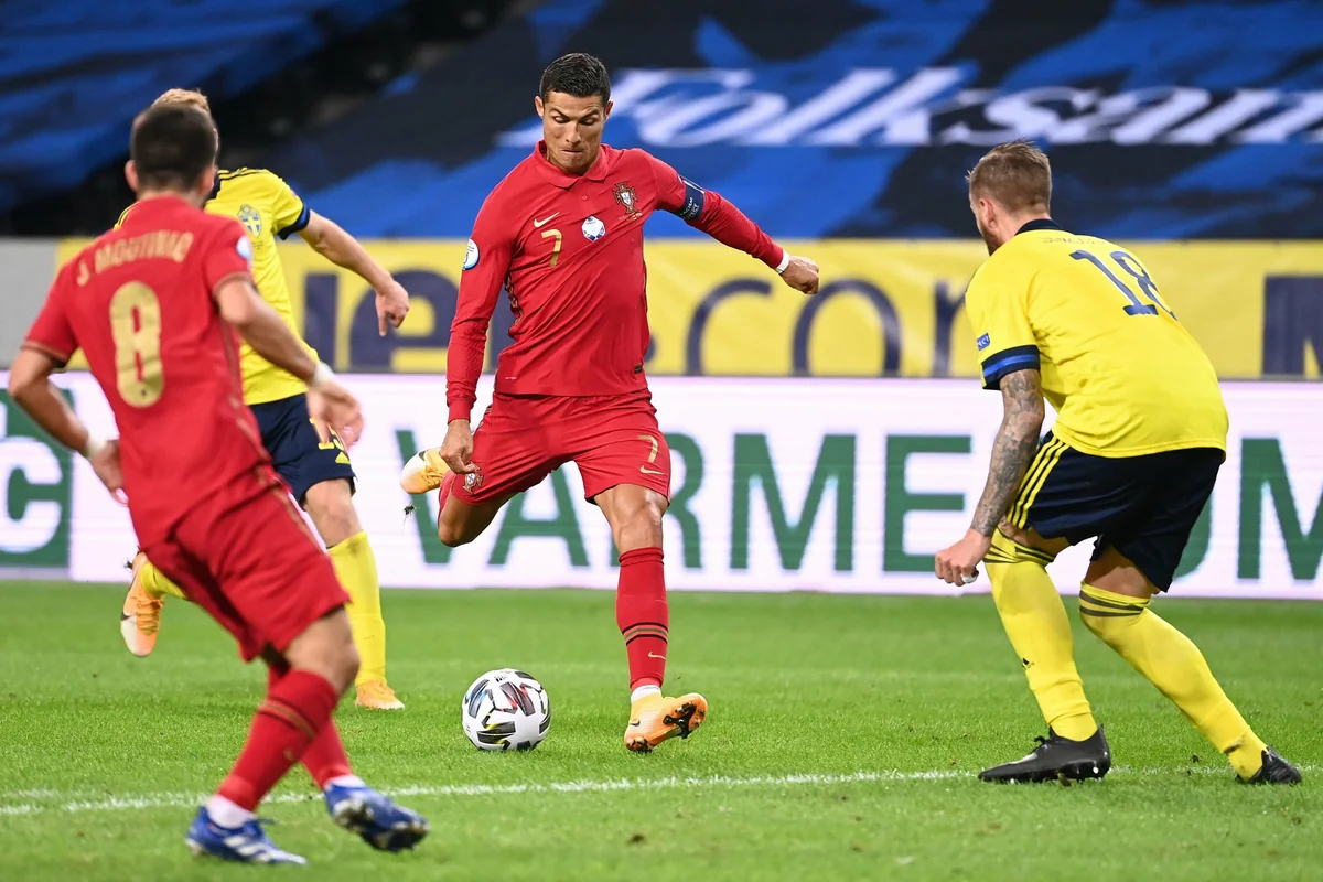 Ronaldu: Azarkeşsiz futbol - klounsuz sirkə bənzəyir