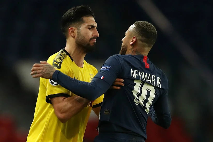 Türk futbolçu Neymarı itələdiyi üçün cəzalandırıldı