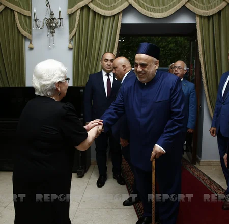 QMİ sədri Tbilisidə Azərbaycan Mədəniyyəti Muzeyini ziyarət edib