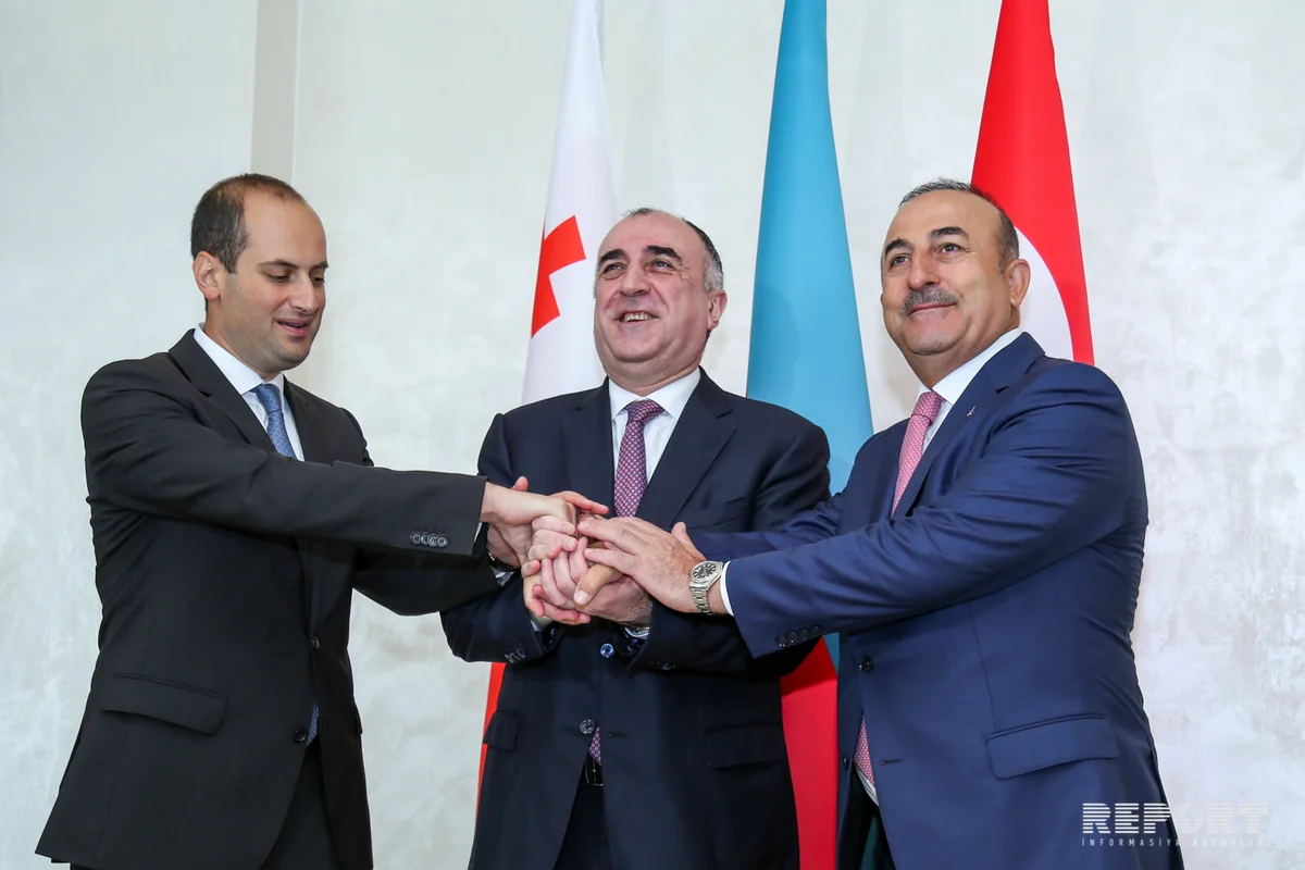 Bakıda Azərbaycan-Gürcüstan-Türkiyə xarici işlər nazirlərinin altıncı üçtərəfli görüşü başlayıb