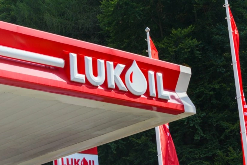 ЛУКОЙЛ принял предложение Gunvor о покупке зарубежных активов