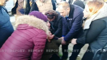 Bakıda sərnişin avtobusu velosipedçini və yaşlı qadını vurub