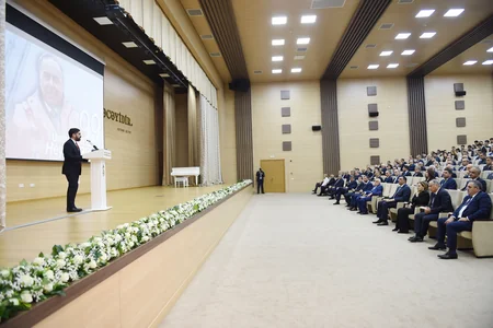 Rövşən Nəcəf: “Ulu Öndərin müəyyənləşdirdiyi inkişaf konsepsiyası milli neft strategiyası olub”