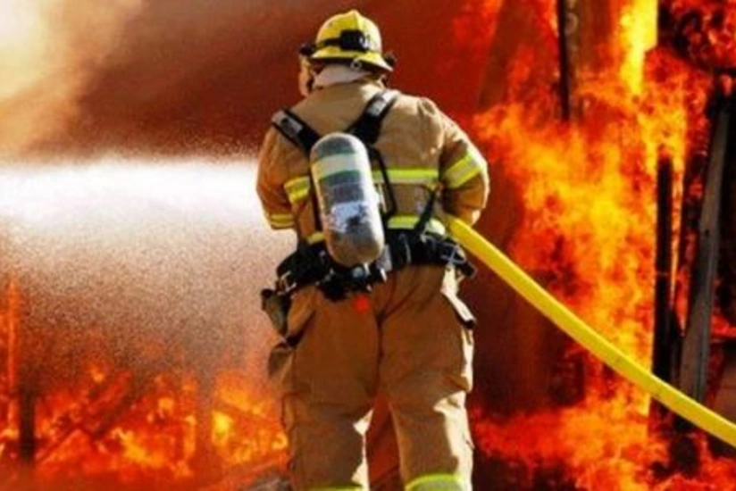 İranın Ərdəbil əyalətində fabrik yanıb, 6 nəfər zəhərlənib