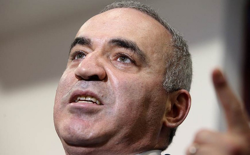 FİDE Harri Kasparovu 500 min dollar rüşvətə görə cəzalandıracaq