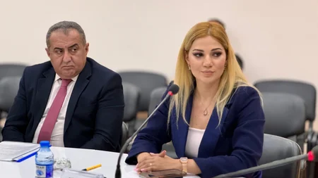 Jurnalistlər “İnsan hüquqları aylığı” çərçivəsində keçirilən təlimdə iştirak ediblər