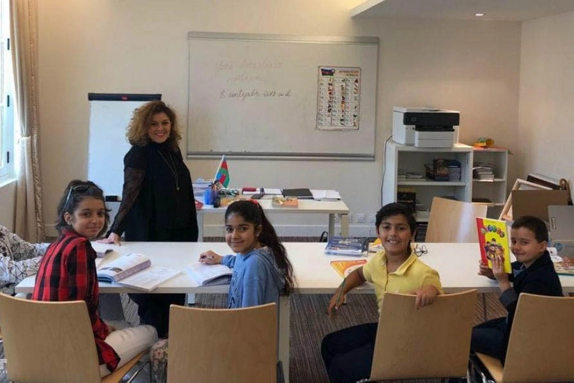 Parisdə Azərbaycan məktəbi yeni tədris ilinə başlayıb - FOTO - VİDEO