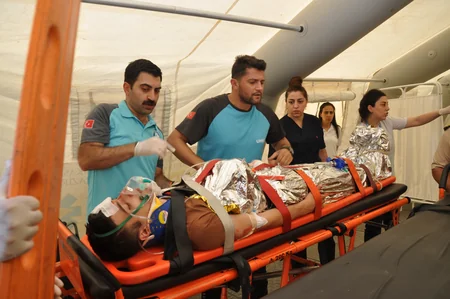 Türkiyəli mütəxəssislər FHN-də tibb heyəti üçün təlim keçib