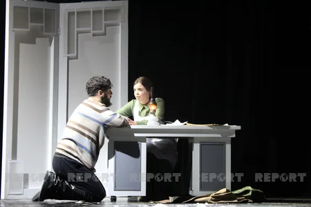 Tbilisidəki Azərbaycan teatrı yeni tamaşa ilə çıxış edib
