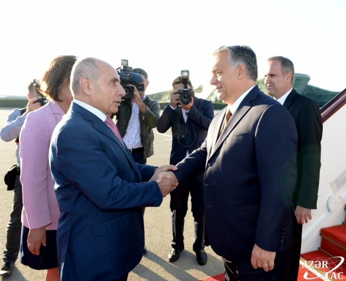 Премьер-министр Венгрии прибыл в Азербайджан для участия в заседании Тюркского совета