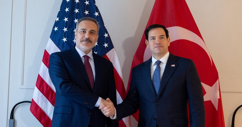 Fidan Rubio ilə Suriyadakı vəziyyəti müzakirə edib