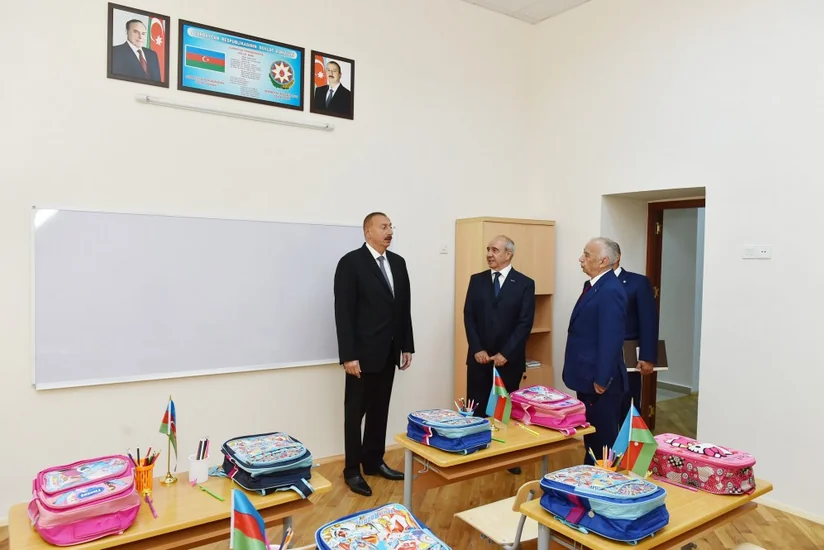Prezident İlham Əliyev əsaslı təmir edilən 268 saylı xüsusi məktəbdə yaradılan şəraitlə tanış olub