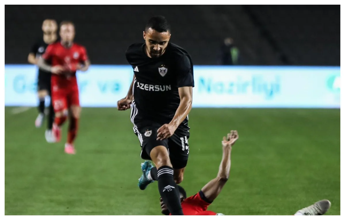 Qarabağın yarımmüdafiəçisi Azərbaycan çempionatlarında 100-cü oyununu keçirib