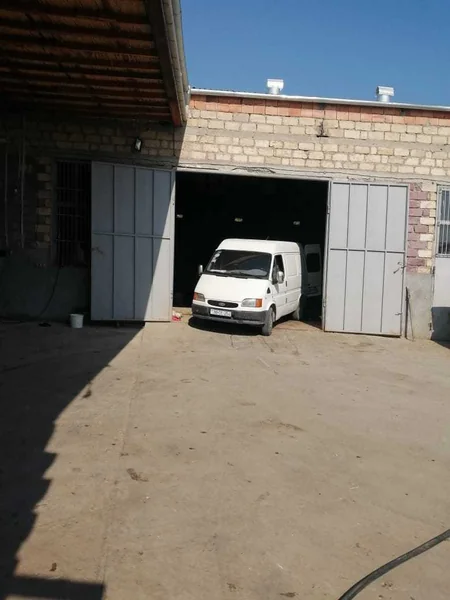 AQTA Gəncədə heyvanların daxili orqanları və dərisini antisanitar şəraitdə emal edən sex aşkarlayıb