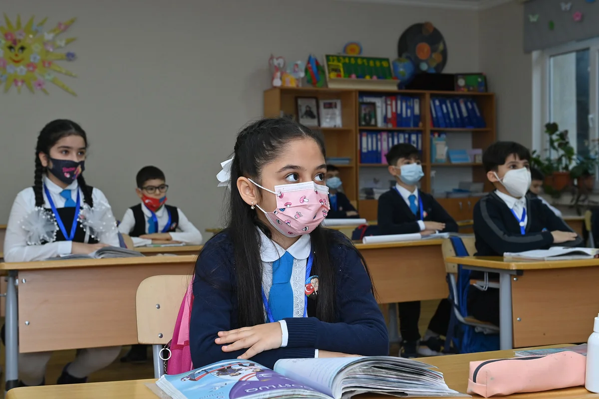 Nazirlik: Kimsə dərsə gəlmək istəmirsə bu barədə qərarı məktəb verəcək