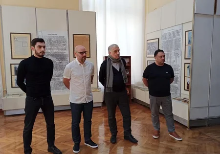 Millimizin baş məşqçisi və futbolçusu Xocalı sərgisində - FOTOLAR