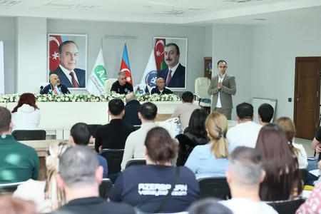 Bakıda voleybol üzrə “Gənc atletlərin inkişafı” layihəsi çərçivəsində ilk seminar keçirilib