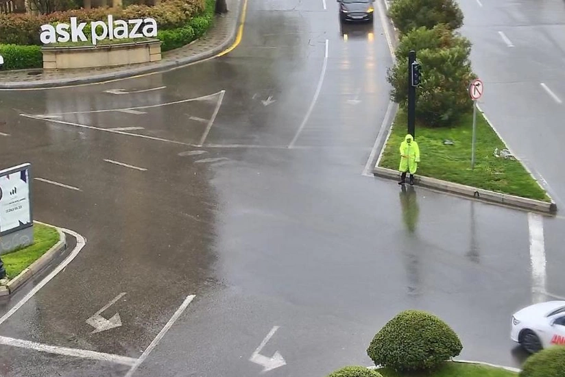 Непогода вызвала проблемы в работе светофоров в Баку, ЦИУТ принимает меры