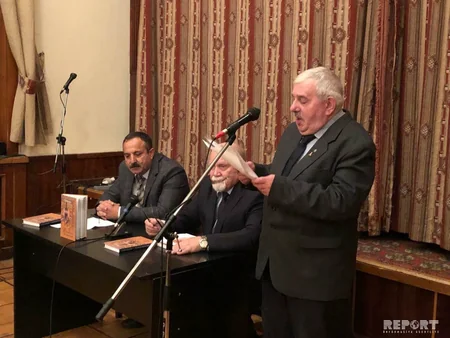 Moskvada Nəsiminin 650 illik yubileyi münasibətilə rus dilində çap edilmiş kitabın təqdimatı olub