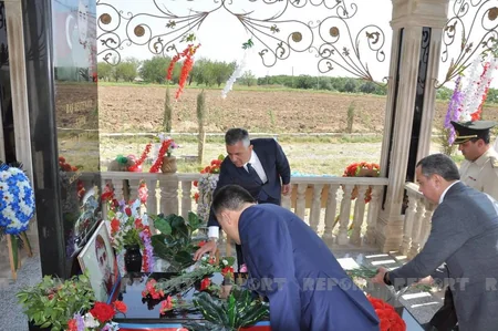 Biləsuvarda Tovuz döyüşlərinin şəhidinin ildönümü keçirilib 