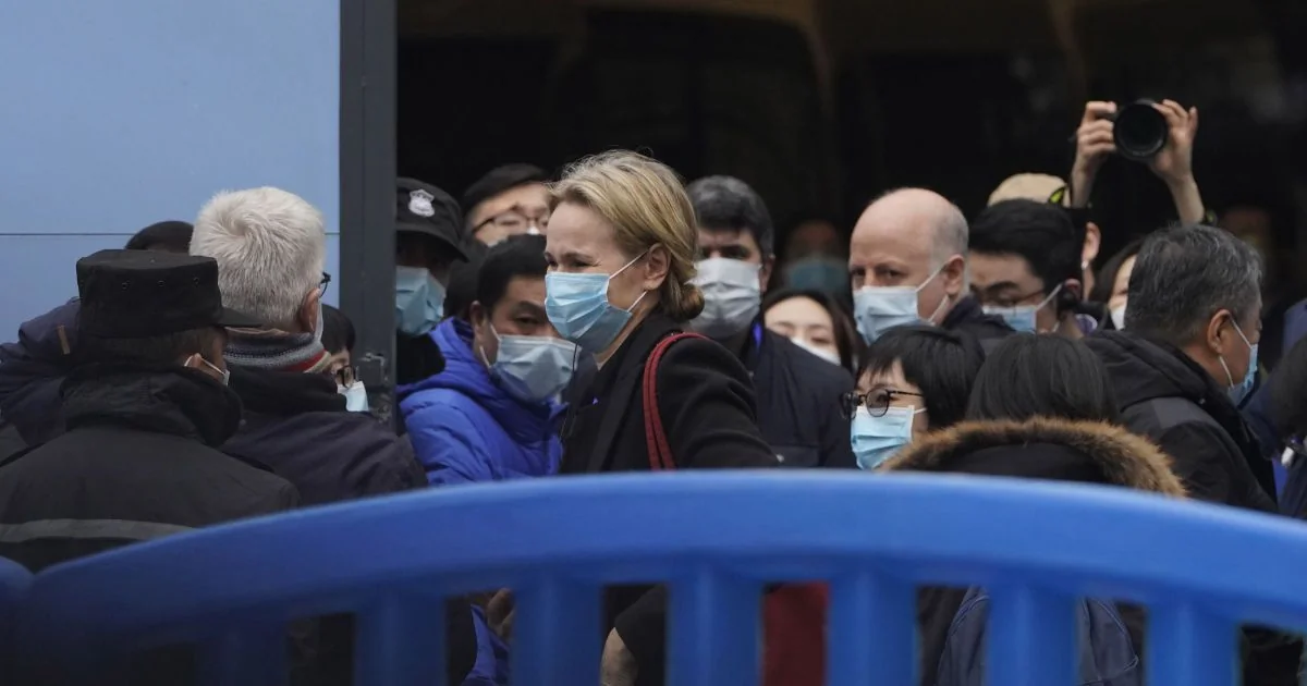 WHO delegation visits Wuhan