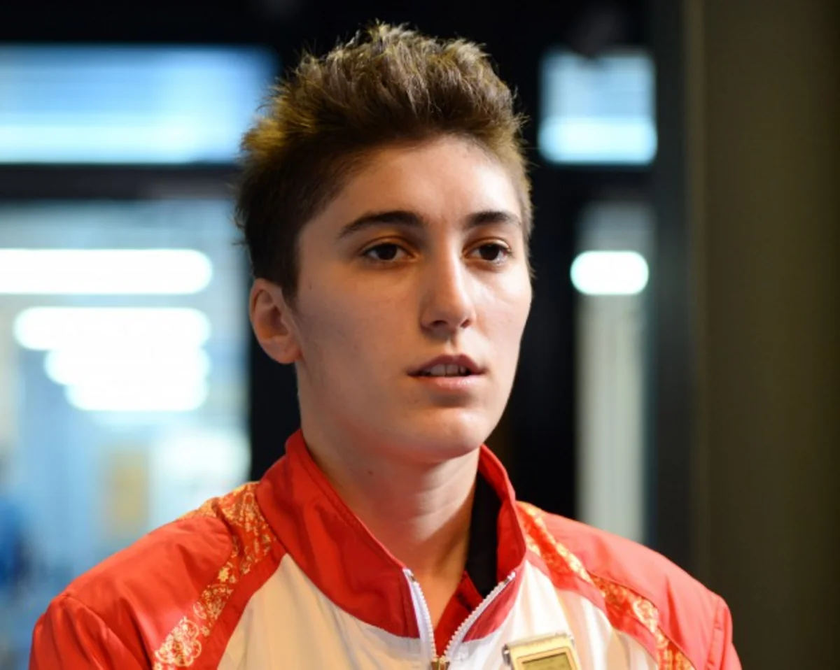Azərbaycan taekvondoçusu Fəridə Əzizova Rio-2016da ilk görüşünü qalib başa vurub