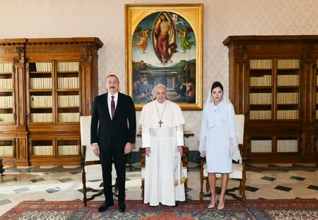Prezident İlham Əliyev Vatikanda Papa Fransisk ilə görüşdü - FOTO - YENİLƏNİB