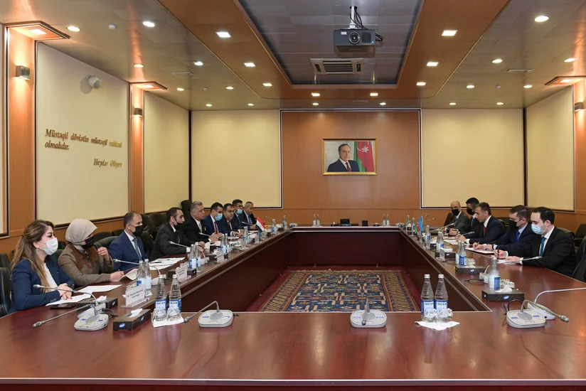 Rəşad Nəbiyev İraq parlamentinin nümayəndə heyəti ilə görüşüb