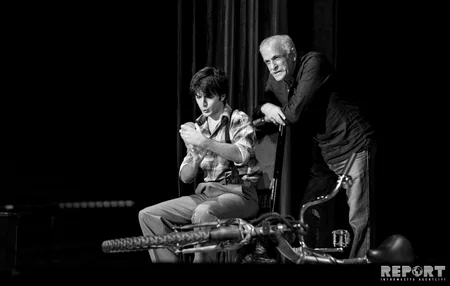 Fuad Poladovun “Azdrama”da sonuncu çıxışı - XATİRƏ FOTOREPORTAJI