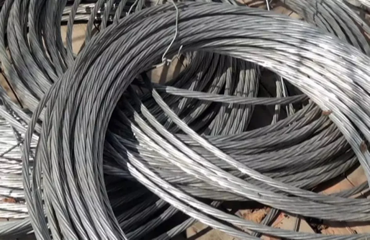 Bakıda 50 min manat dəyərində naqil oğurlanıb